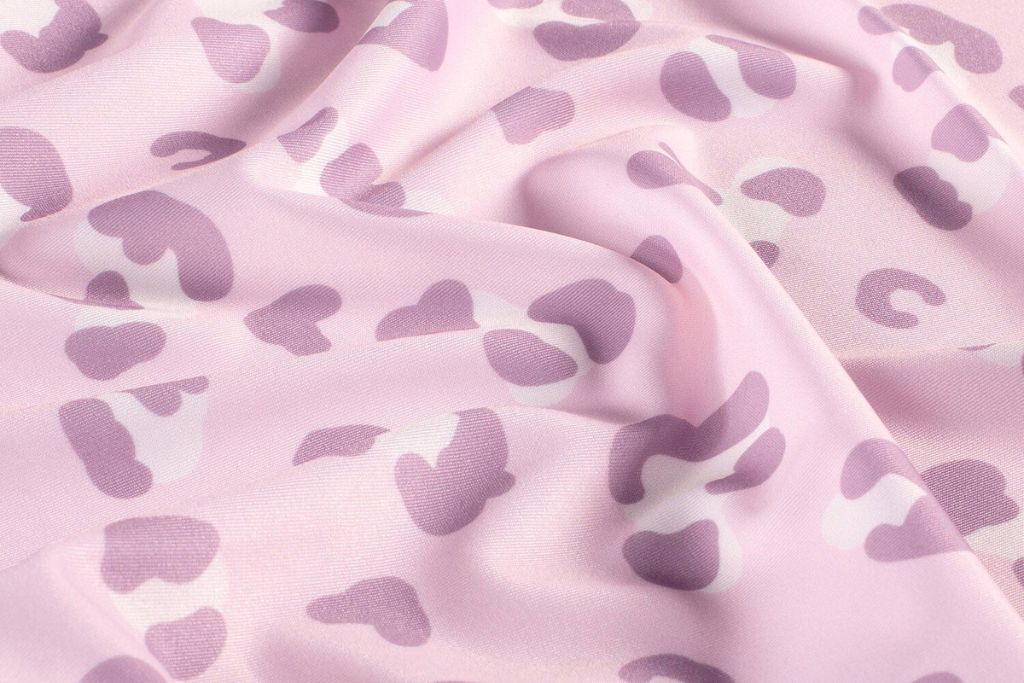 Badeanzugstoff, Bade Jersey, Swimwear, UPF50, Leoprint, lila, 0,5 m
