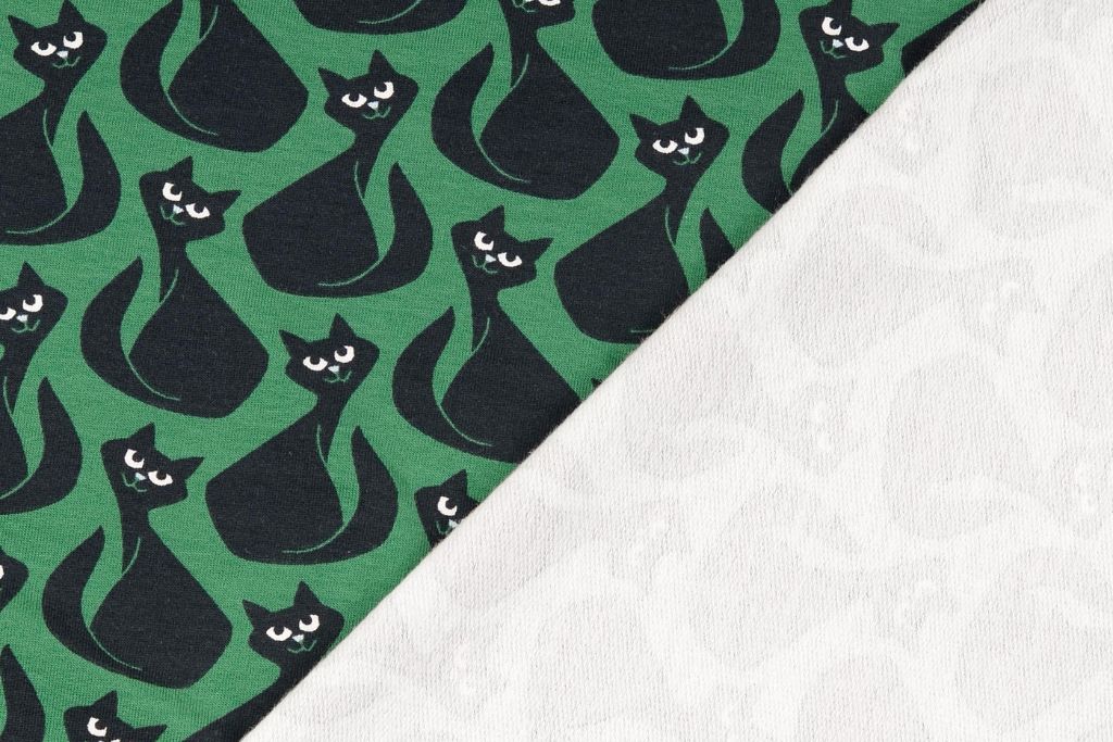French Terry mit Katzen, grün, schwarz, 0,5 m