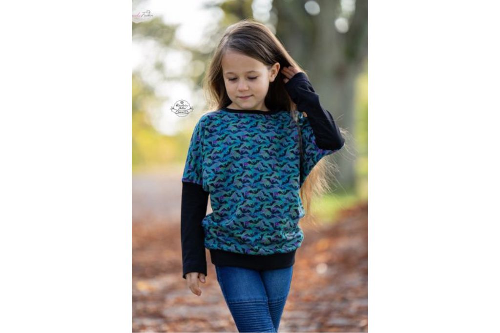 Restmenge 42 cm Jersey mit Fledermäusen, Fräulein von Julie, grün, 0,5 m