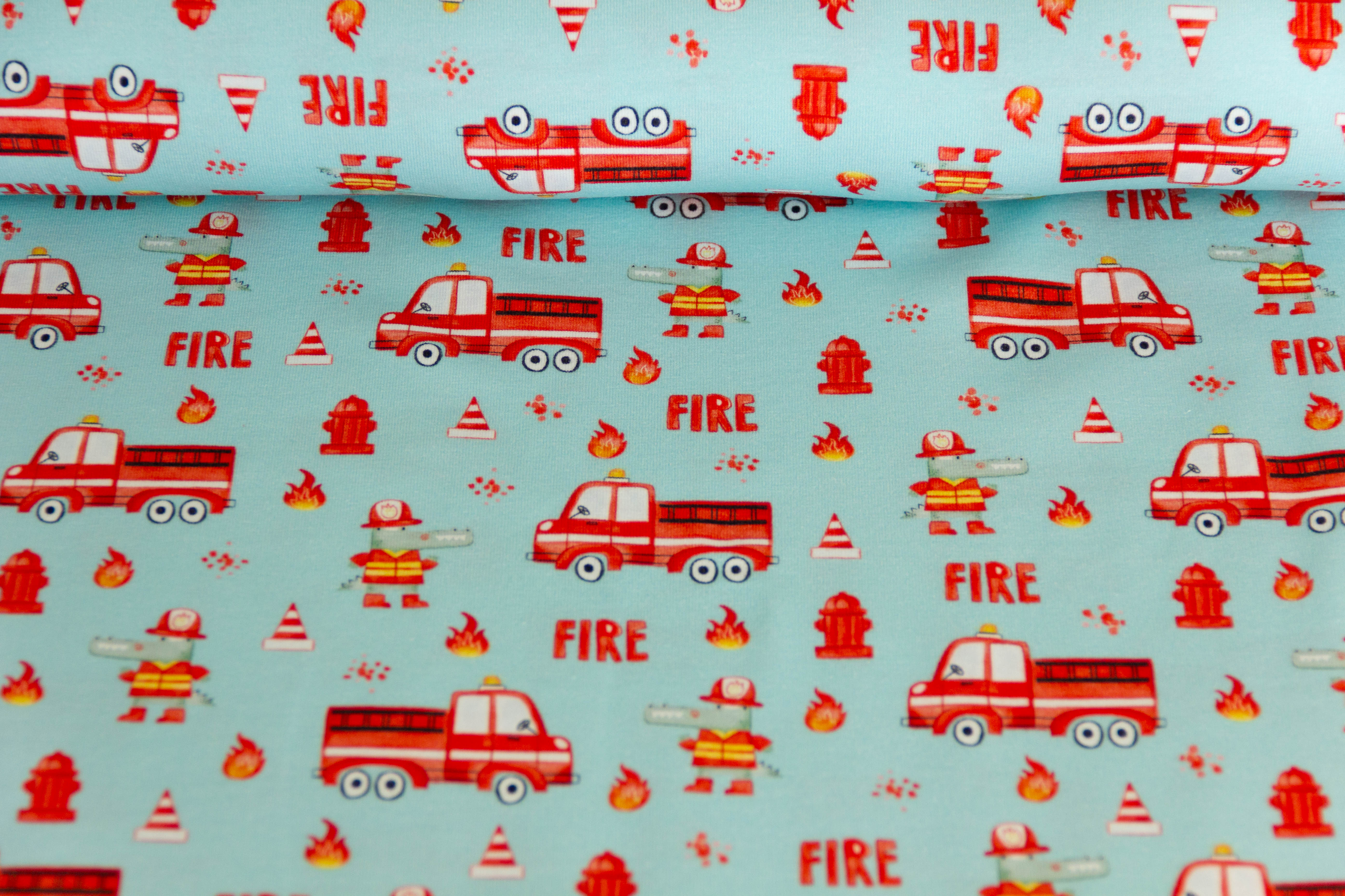 Stoffpaket Jersey + Bündchen Feuerwehr mit Krokodilen, hellmint, senfgelb