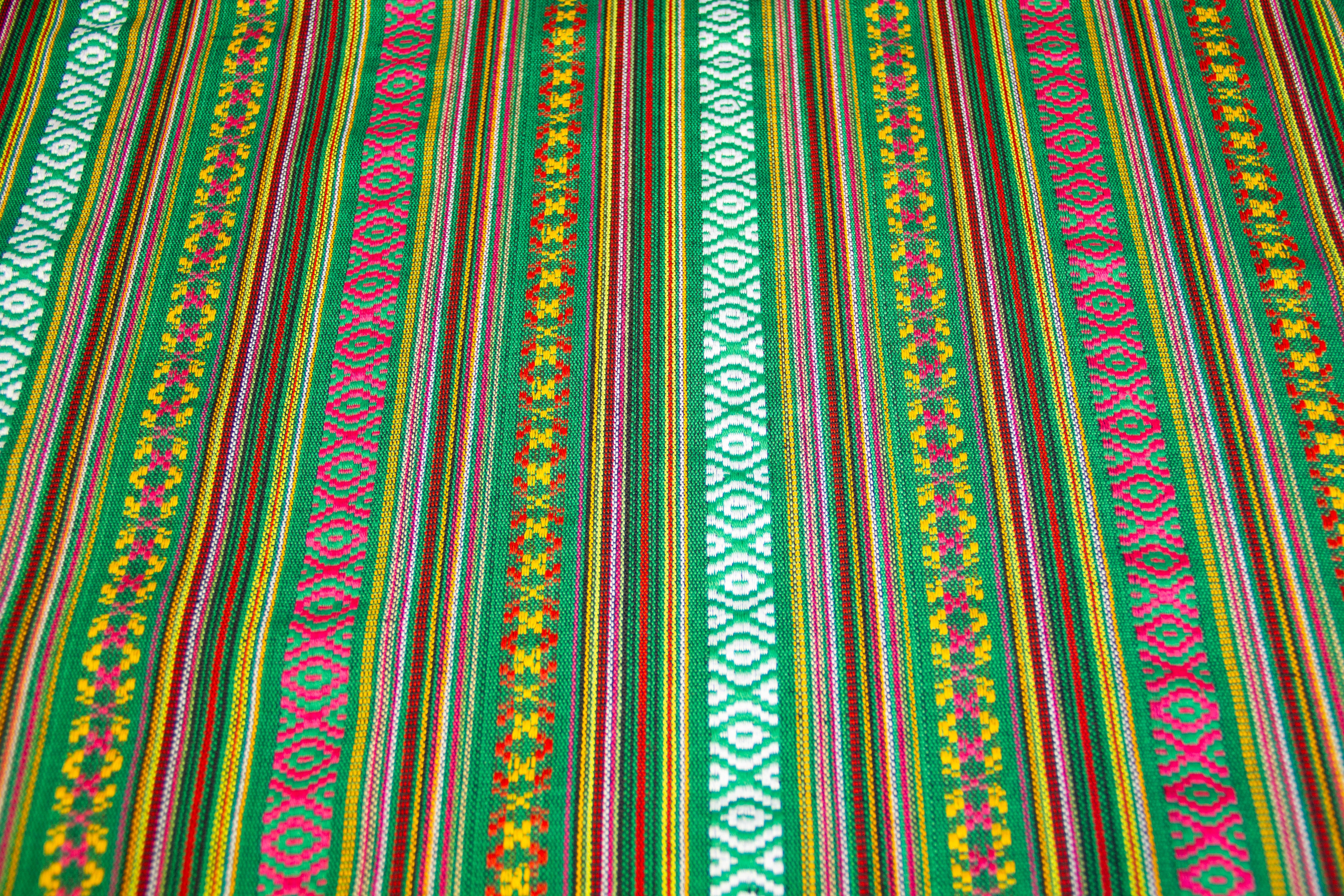 Mexiko Stoff im Ethno Look, grün, 0,5 m