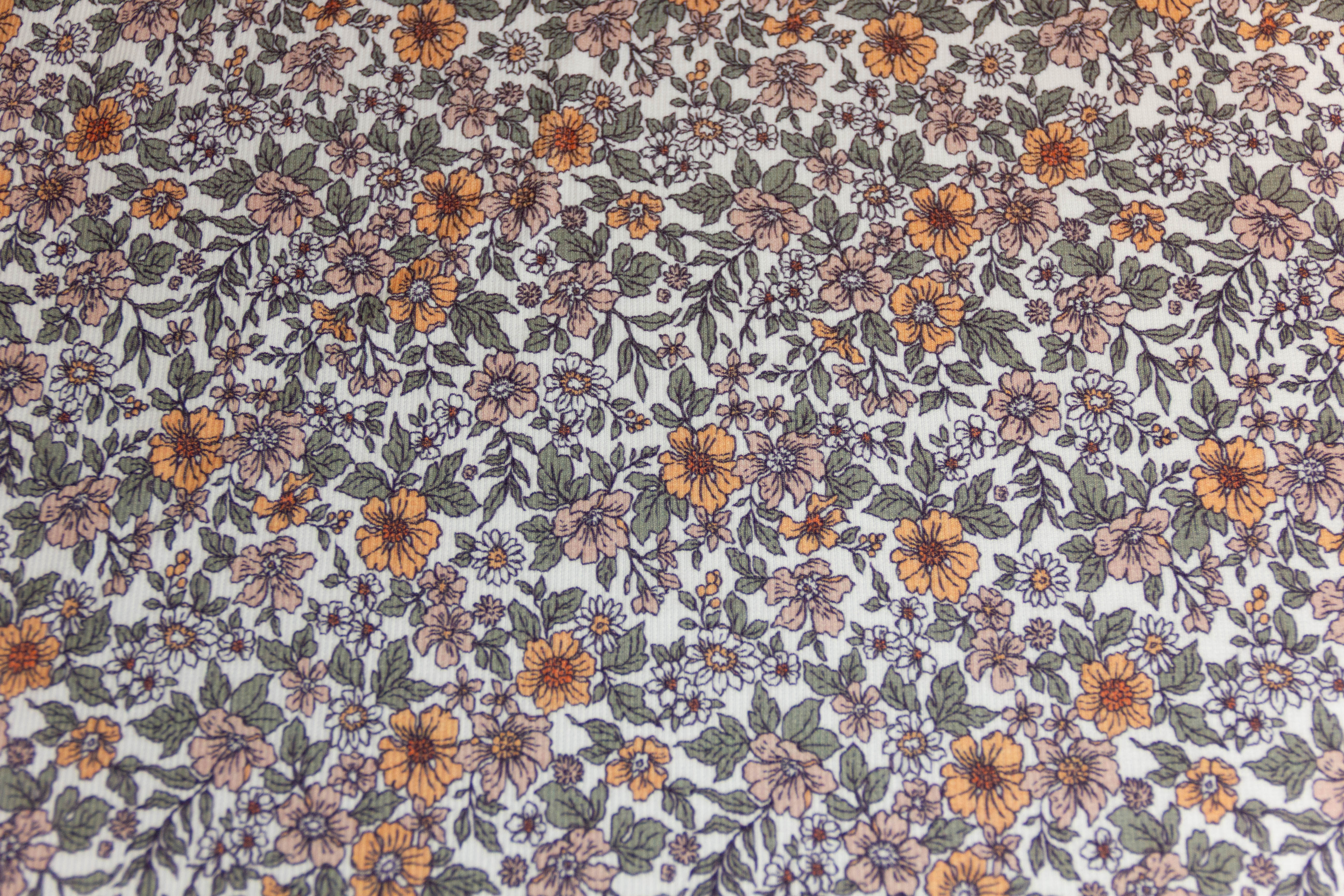 Rib Jersey, Rippenjersey mit Blumen, wollweiß, grün, 0,5 m