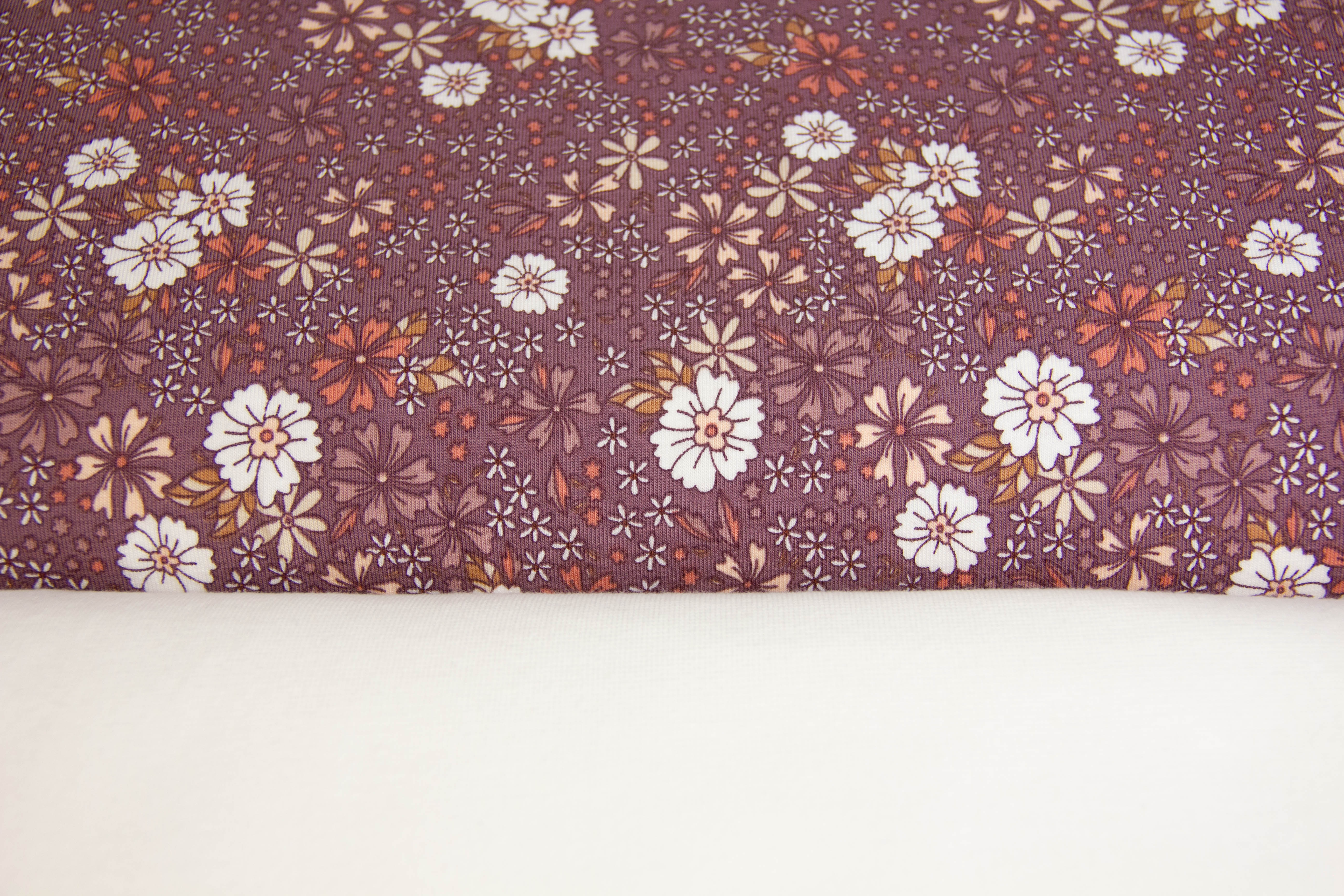 Stoffpaket Jersey + Bündchen mit Blumen, malve, weiß