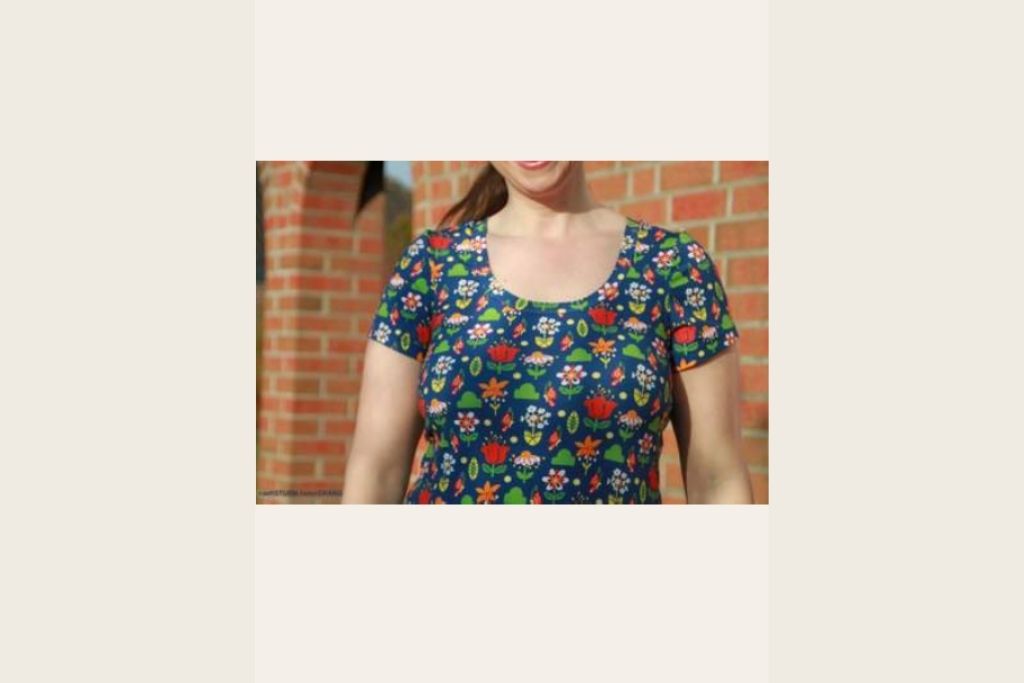 Papierschnittmuster "Basicshirt Damen" von Lybstes (Gr. 36-50)