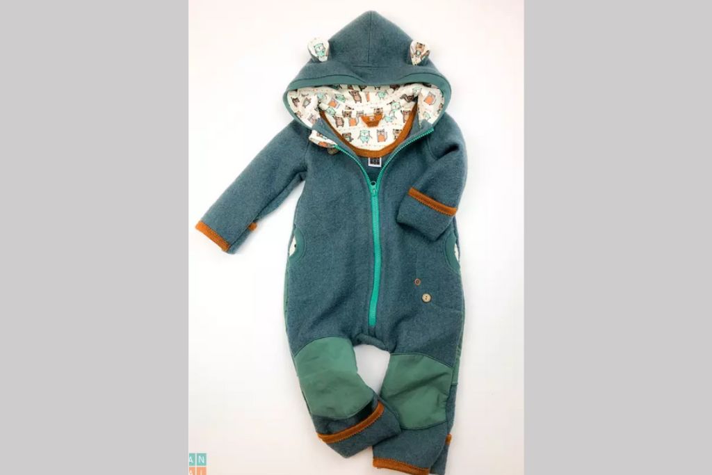 Papierschnittmuster "Jolly Jumper Matscheanzug" von Lybstes (Gr. 50-122)