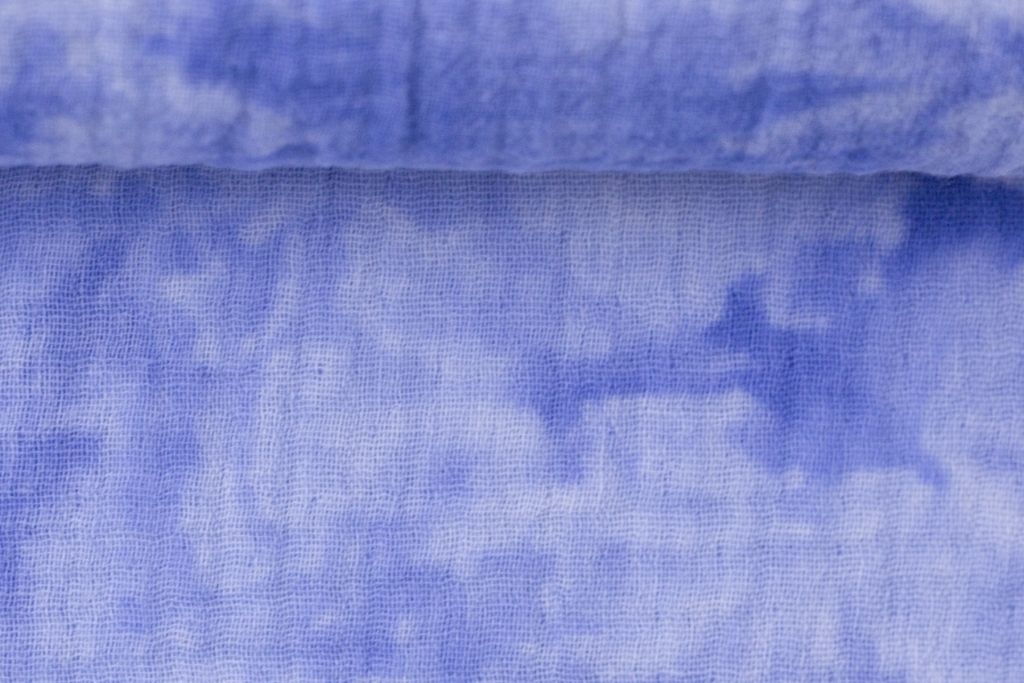 Restmenge 80 cm Musselin, Batik, blau