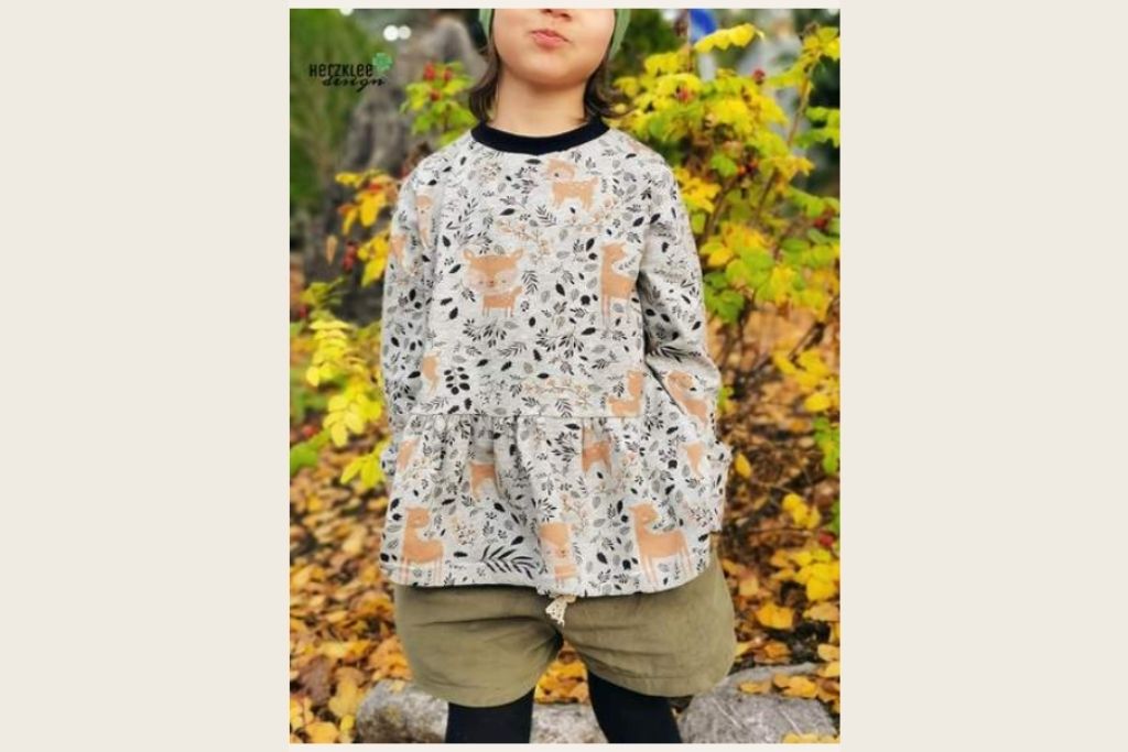 Papierschnittmuster "Sweater Kids" von Lybstes (Gr. 92-146)