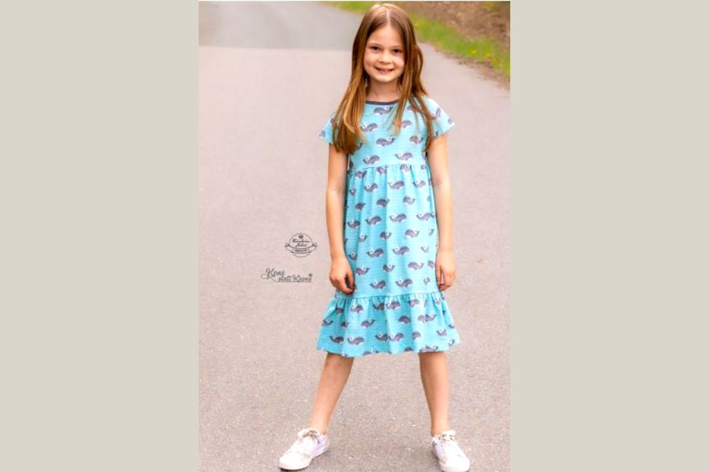 Jersey mit süßen Walen und Möwen, mint, 0,5 m