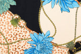 Viskose Satin mit Blumen und Ketten, schwarz, 0,5 m